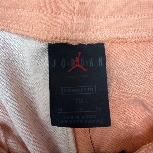 Air Jordan Fleece Standard Fit Shorts Size XL - Picture 6 of 8
